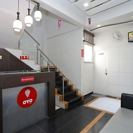 Hotel O Everest Inn Hotel Пуне Екстер'єр фото